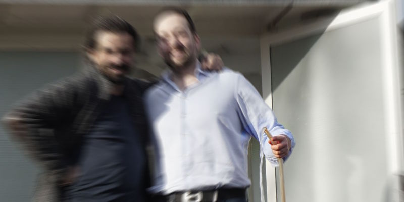 Olaf Schnelle und Boris Grönemeyer an der Urmeersalz-Quelle