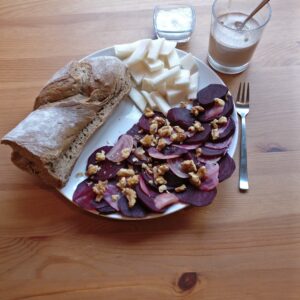 Rote Bete, Walnuss, Kohlrabi - Brotzeit 2