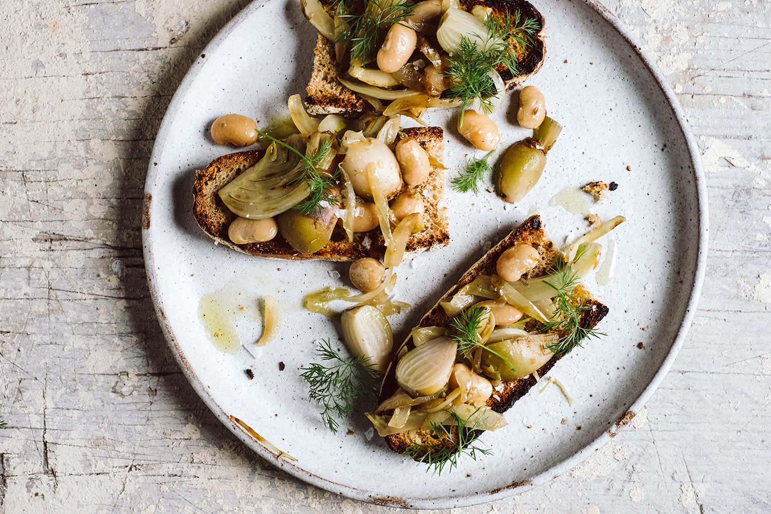 Bohnensalat und weisse Bete mit Lavendel