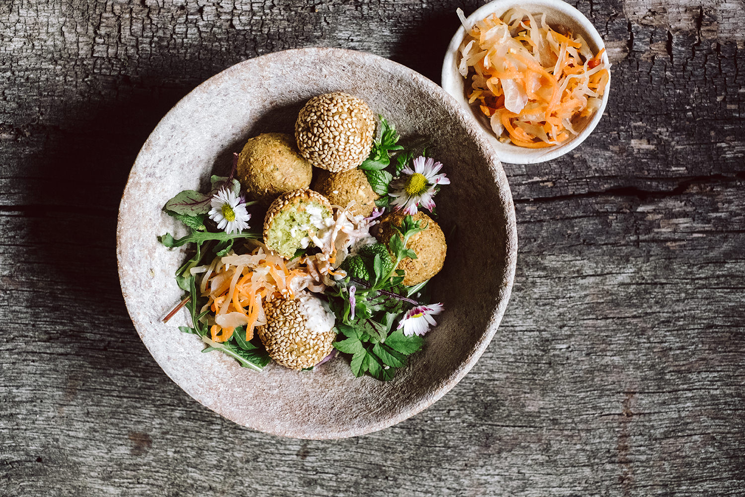 Falafel und Curtido