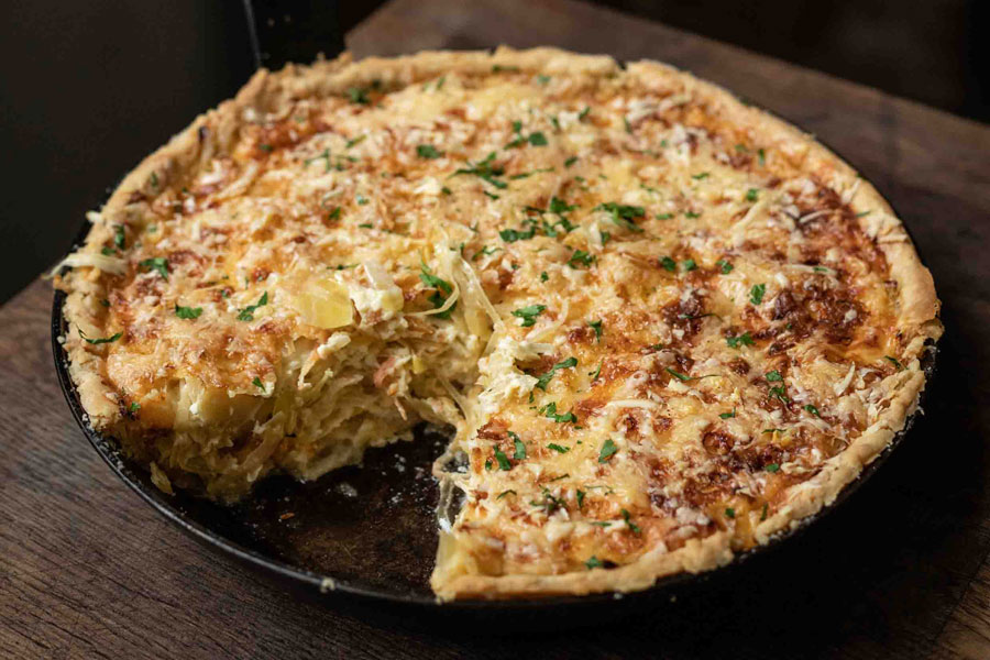 Fermentiertes Sauerkraut mit Holunderblüten Quiche