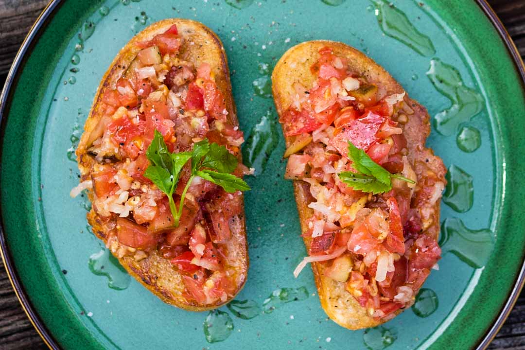 Bruschetta mit fermentiertem Sellerie